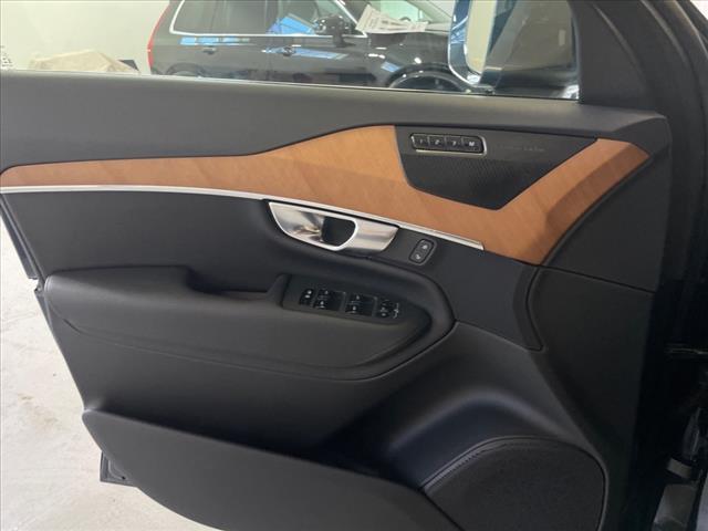 2022 Volvo XC90 T6 Momentum 7 Passenger - Photo 27