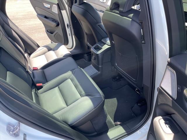 2022 Volvo XC60 Recharge T8 R-Design - Photo 27