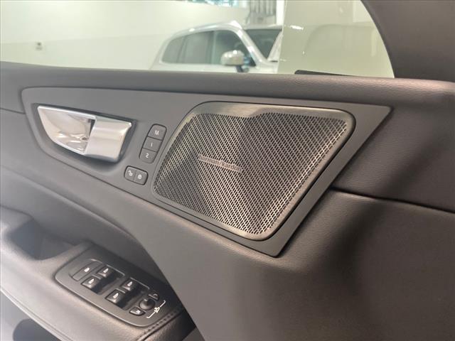 2022 Volvo XC60 B5 Momentum - Photo 27