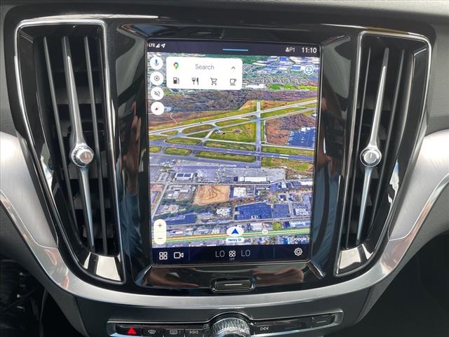 2024 Volvo S60 B5 Core Dark Theme - Photo 28