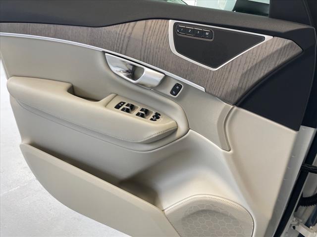 2024 Volvo XC90 B6 Plus Bright Theme 6-Seater - Photo 28