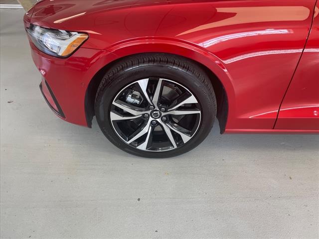 2024 Volvo S60 B5 Plus Dark Theme - Photo 29