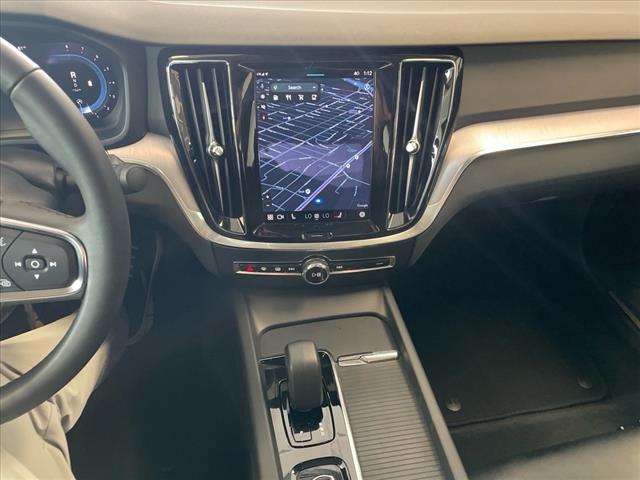 2024 Volvo S60 B5 Core Dark Theme - Photo 29