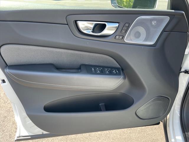 2022 Volvo XC60 Recharge T8 R-Design - Photo 29
