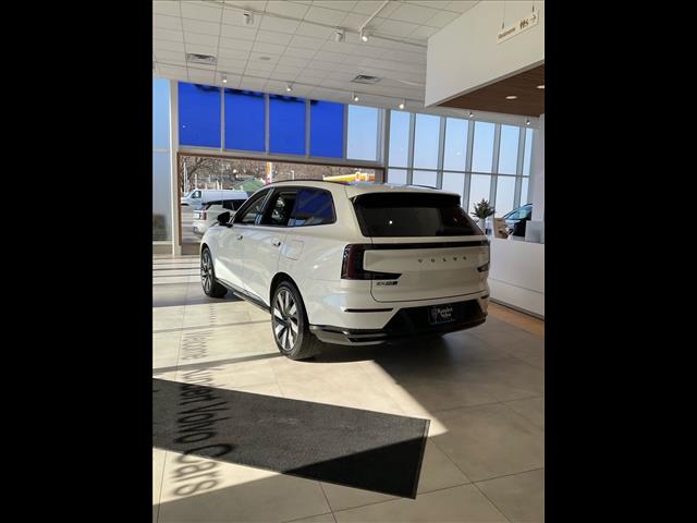 2025 Volvo EX90 Twin Motor Ultra - Photo 2