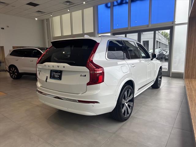 2025 Volvo XC90 B6 Ultra - Photo 2