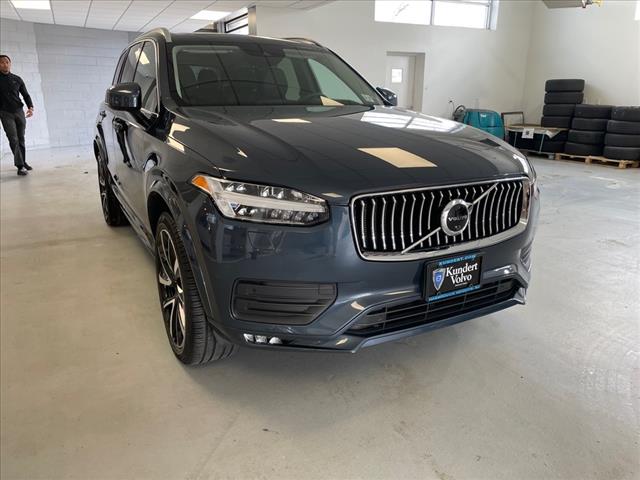 2022 Volvo XC90 T6 Momentum 7 Passenger - Photo 2