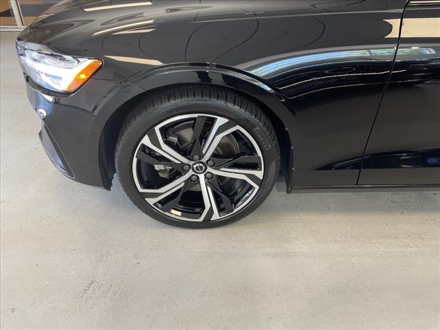 2024 Volvo S60 B5 Plus Dark Theme - Photo 30