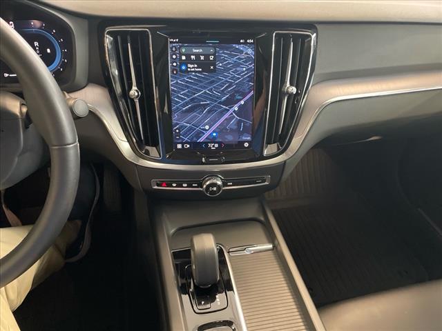2024 Volvo S60 B5 Core Dark Theme - Photo 31