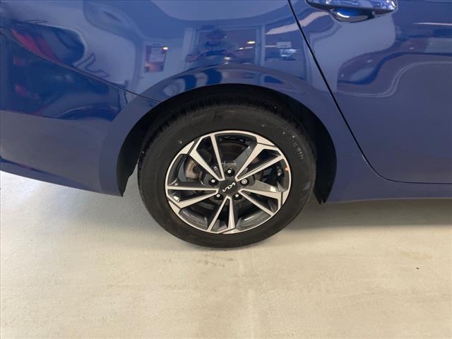 2023 Kia Forte LXS - Photo 32