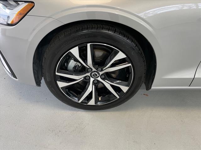 2024 Volvo S60 B5 Core Dark Theme - Photo 32