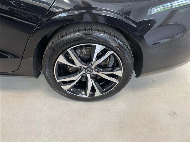 2024 Volvo S60 B5 Core Dark Theme - Photo 32