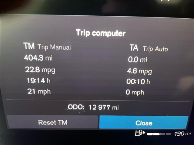 2024 Volvo XC40 B5 Plus Dark Theme - Photo 32