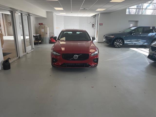2024 Volvo S60 B5 Plus Dark Theme - Photo 33