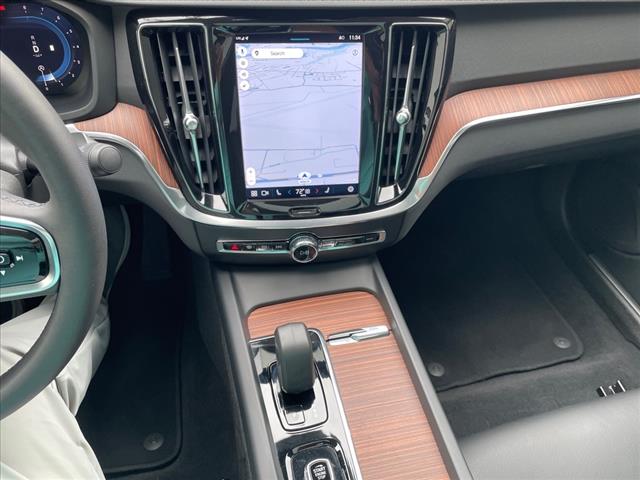 2024 Volvo S60 B5 Plus Dark Theme - Photo 33