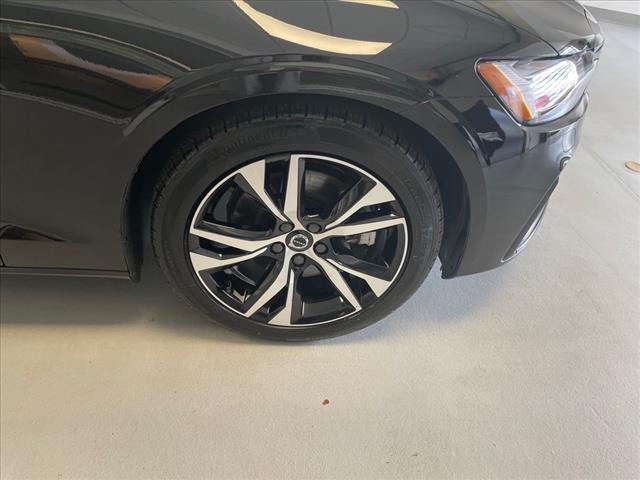 2024 Volvo S60 B5 Core Dark Theme - Photo 34
