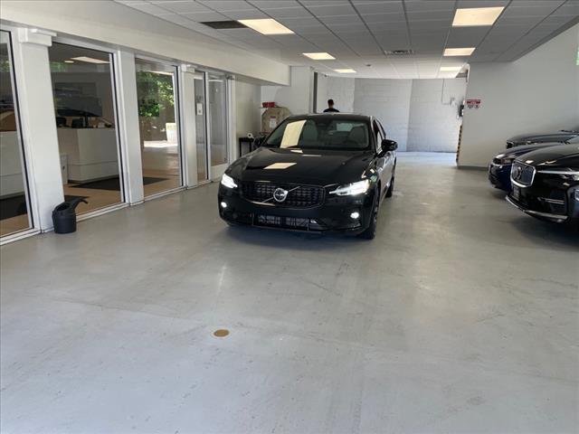 2024 Volvo S60 B5 Plus Dark Theme - Photo 34