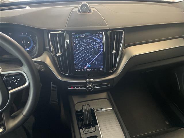 2022 Volvo XC60 B5 R-Design - Photo 34