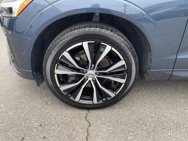 2023 Volvo XC60 B5 Plus Dark Theme - Photo 34