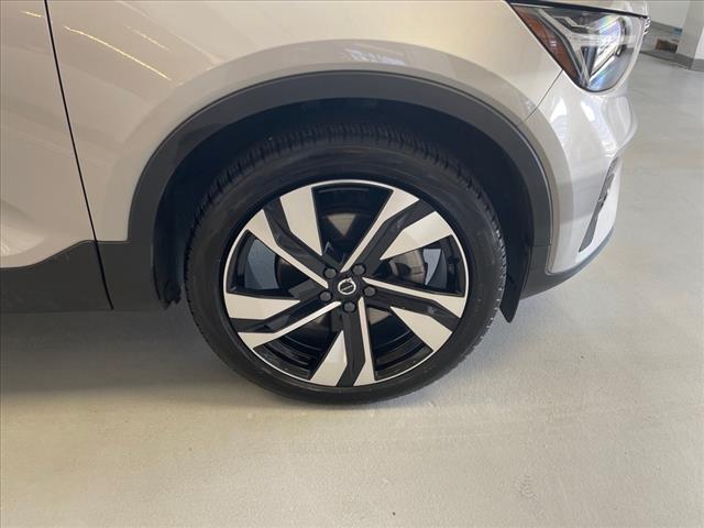 2023 Volvo XC40 B5 Plus Dark Theme - Photo 34