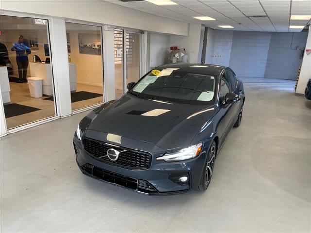2025 Volvo S60 B5 Core - Photo 35
