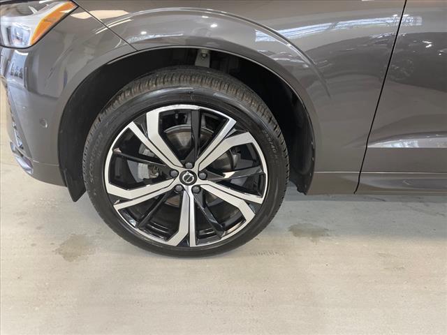 2022 Volvo XC60 B5 R-Design - Photo 35