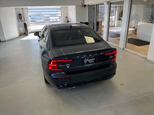 2025 Volvo S60 B5 Core - Photo 36