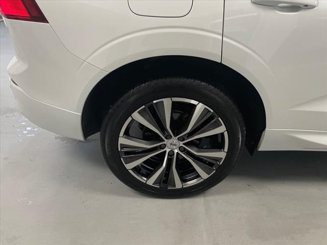 2022 Volvo XC60 B5 Momentum - Photo 36