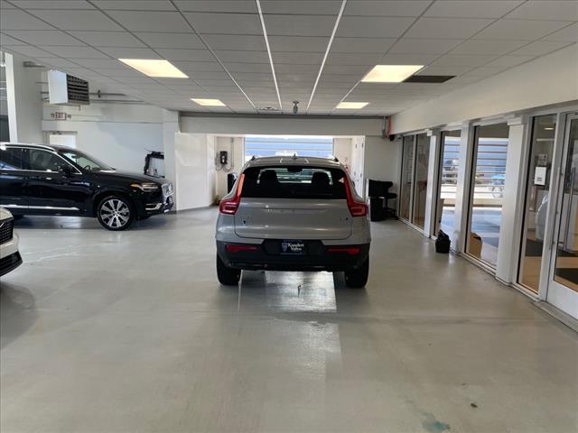 2023 Volvo XC40 B5 Plus Dark Theme - Photo 36
