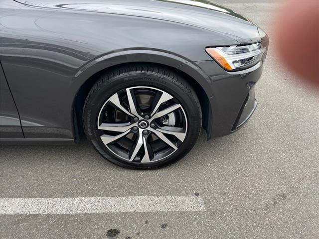 2024 Volvo S60 B5 Plus Dark Theme - Photo 37