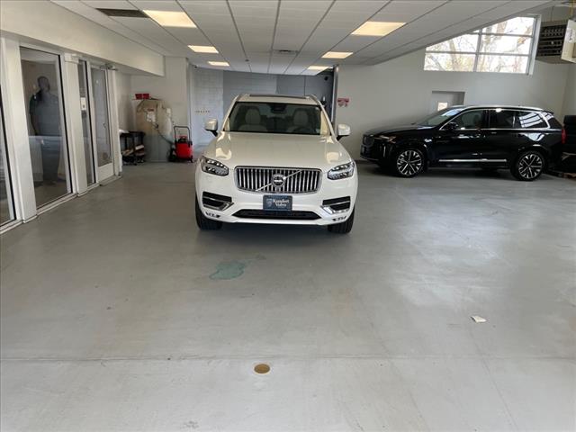2024 Volvo XC90 B6 Plus Bright Theme 6-Seater - Photo 38