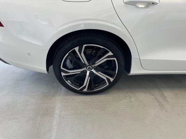 2023 Volvo S60 B5 Plus Dark Theme - Photo 39