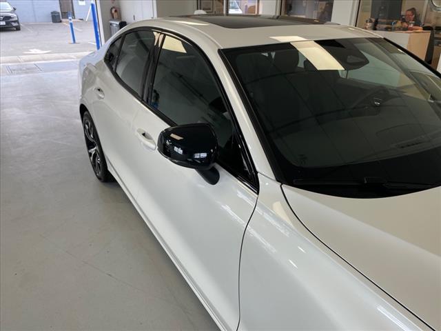 2024 Volvo S60 B5 Core Dark Theme - Photo 3