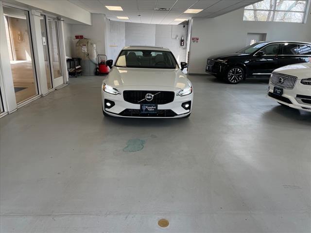 2023 Volvo S60 B5 Plus Dark Theme - Photo 41