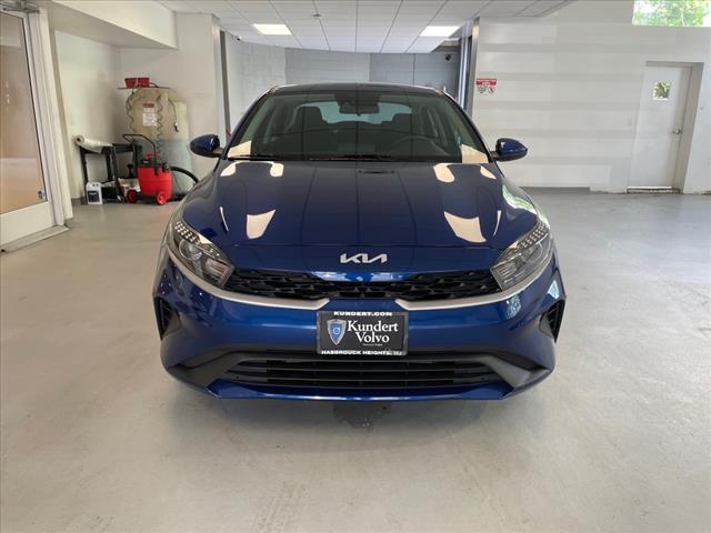 2023 Kia Forte LXS - Photo 4