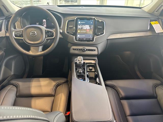 2025 Volvo XC90 B6 Ultra - Photo 4