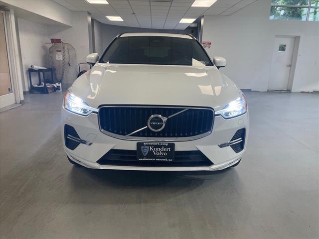 2022 Volvo XC60 B5 Momentum - Photo 4
