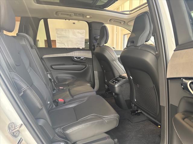 2025 Volvo XC90 B6 Ultra - Photo 5