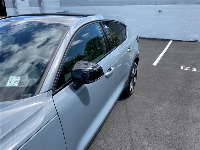 2023 Volvo C40 Recharge Twin Ultimate - Photo 5