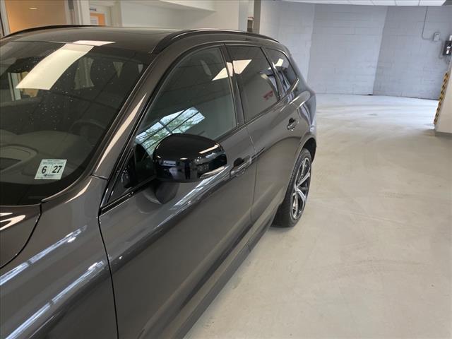 2022 Volvo XC60 B5 R-Design - Photo 5