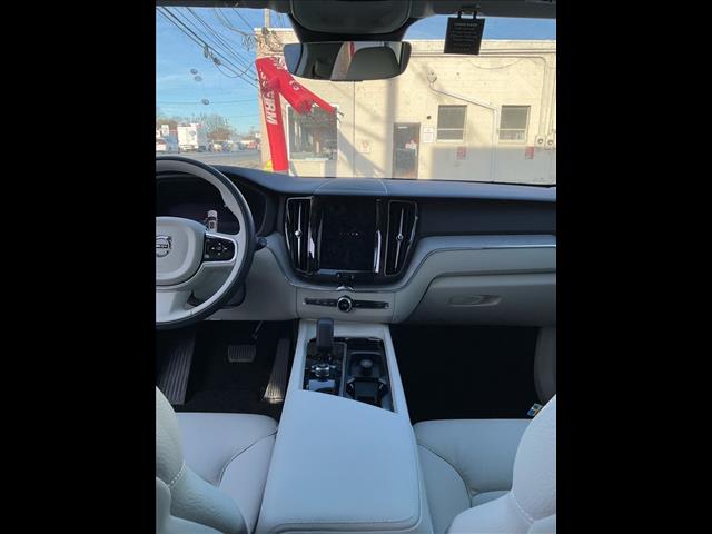 2024 Volvo S60 B5 Plus Dark Theme - Photo 6