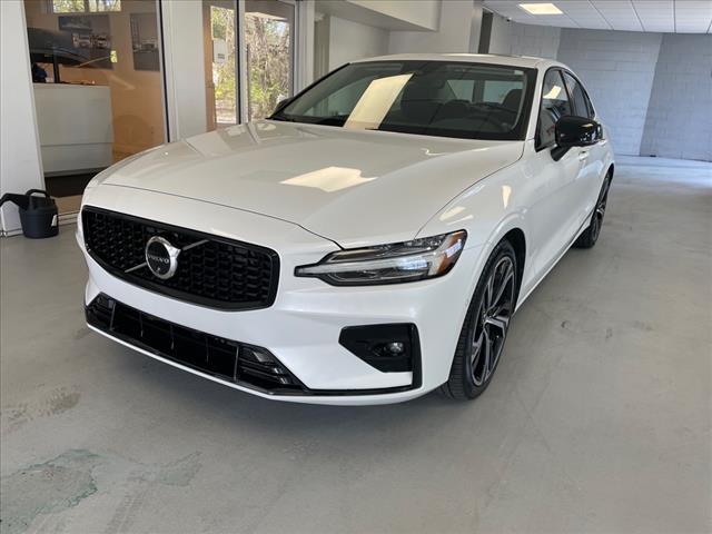 2024 Volvo S60 B5 Plus Dark Theme - Photo 6