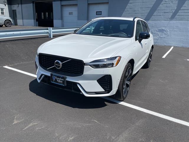 2022 Volvo XC60 Recharge T8 R-Design - Photo 6
