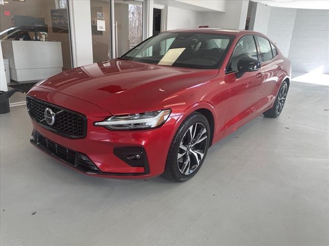 2024 Volvo S60 B5 Plus Dark Theme - Photo 7