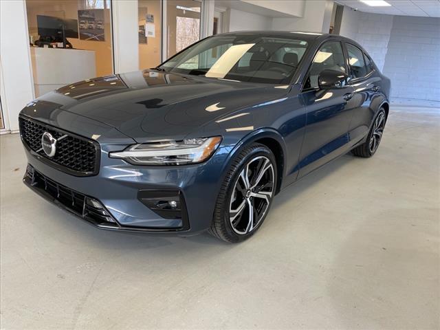2025 Volvo S60 B5 Core - Photo 7