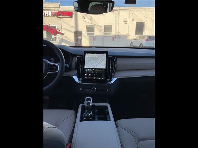 2025 Volvo XC90 T8 Core 7-Seater - Photo 7