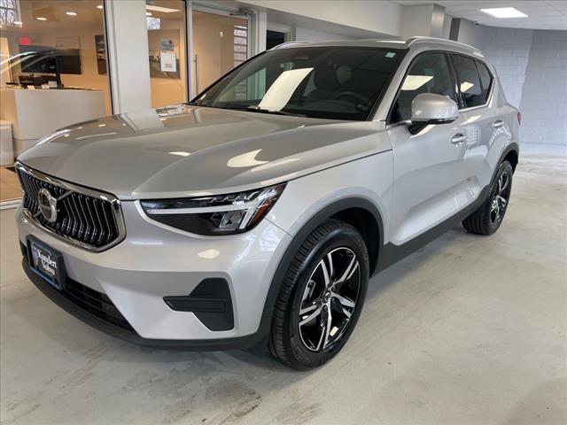 2025 Volvo XC40 B5 Core Bright Theme - Photo 7