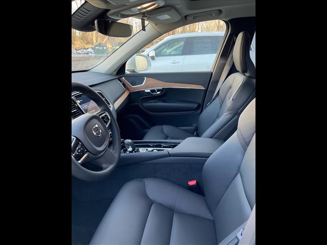 2025 Volvo XC90 B5 Plus Bright Theme - Photo 7