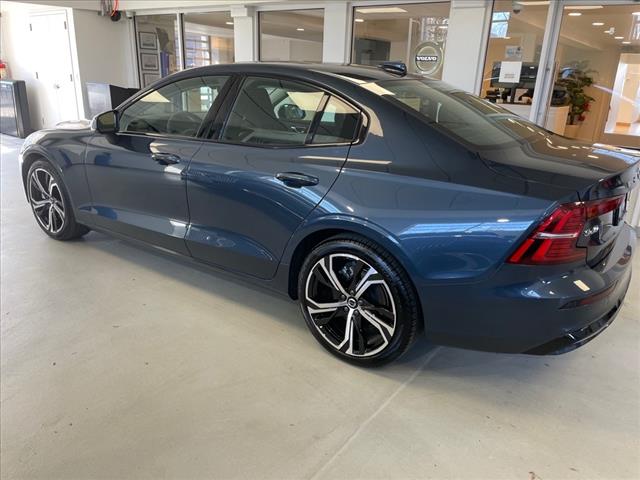 2025 Volvo S60 B5 Core - Photo 8