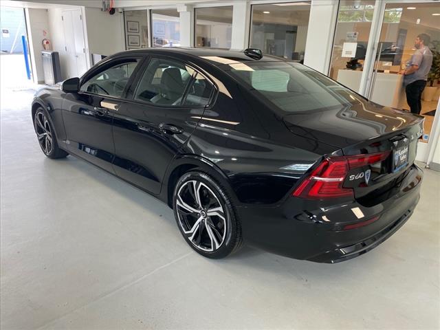 2024 Volvo S60 B5 Core Dark Theme - Photo 8